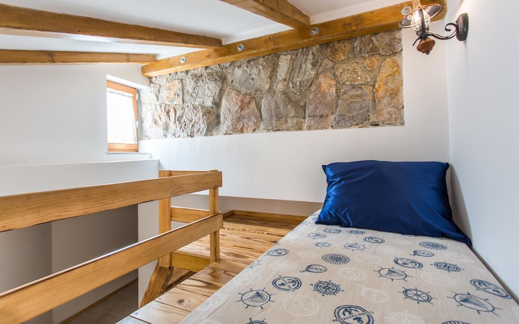 Villa Cima Vrbnik Exterior foto